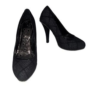 Not Rated Womens Silver & Black Plaid Fabric " Heels Zipper metal trim Heels 8